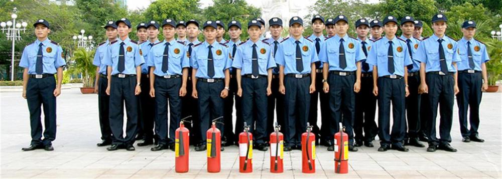 Đội ngũ nhân viên an ninh chuyên nghiệp Đội ngũ nhân viên an ninh chuyên nghiệp