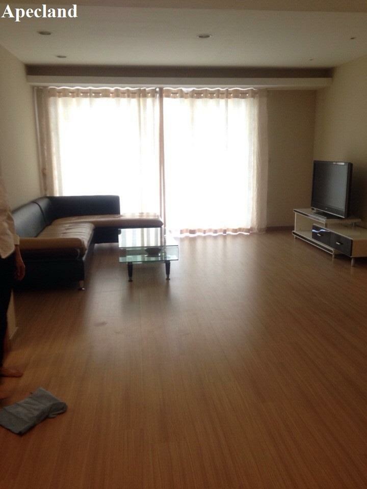 Tìm khách thuê căn hộ cao cấp 88 Láng Hạ Sky City, căn 139m2, đã đủ đồ, giá rất rẻ 643932