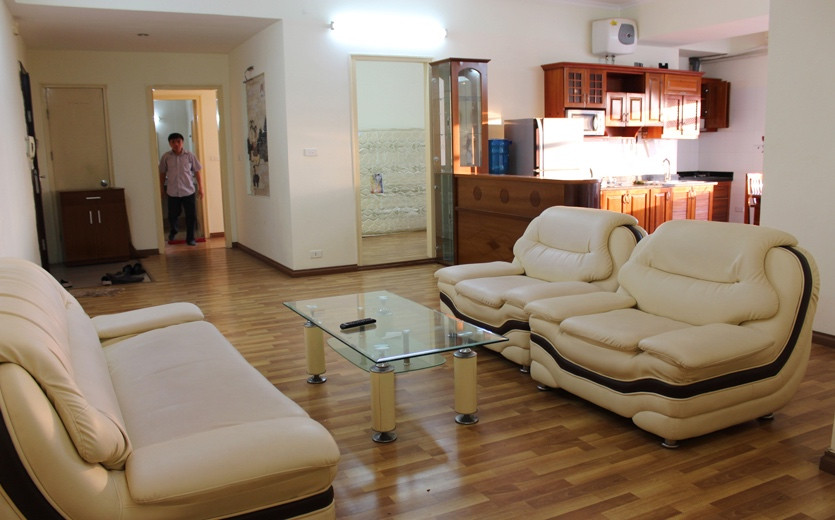 Cho thuê căn hộ tại 172 Ngọc Khánh, DT 100m2, 2PN giá 15triệu/tháng 508568