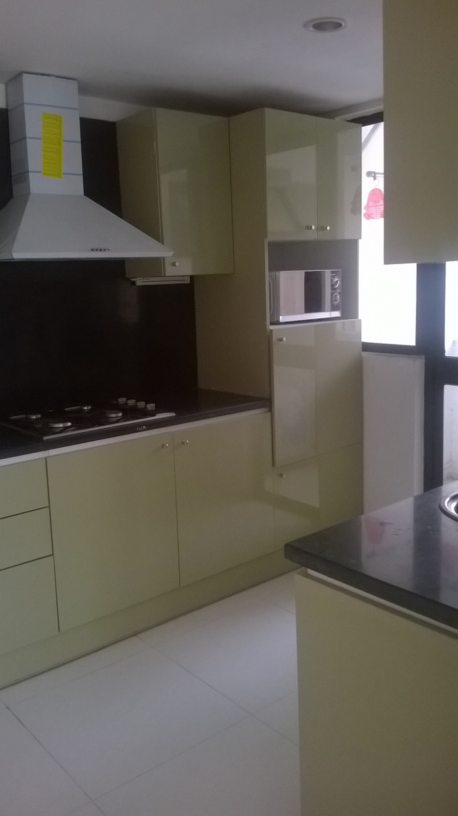 Cho thuê chung cư Chelsea Park Trung Kính 100m2, 2 PN, đầy đủ nội thất đẹp giá 14 triệu/tháng 522898