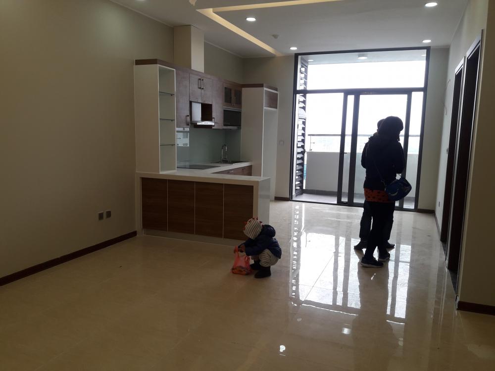 Cho thuê căn hộ 75 Tam Trinh. 84 m2- 2 PN, 2 WC, đồ cơ bản, giá 8 triệu/th. LH: Nghĩa 0932228007 569193