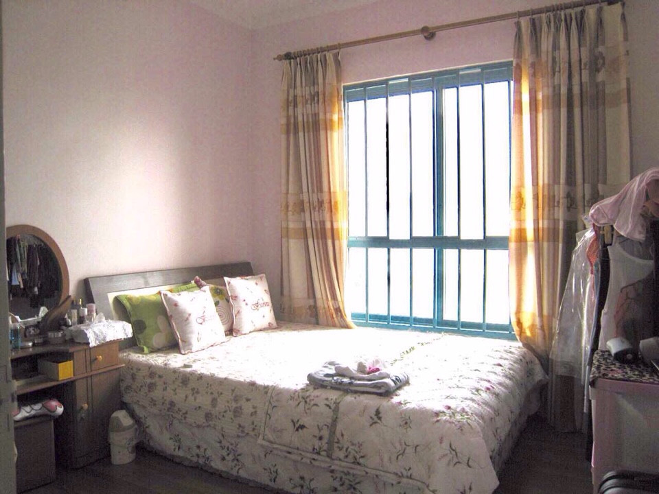 Cho thuê căn hộ 15-17 Ngọc Khánh, 146m2, 3 phòng ngủ, đầy đủ đồ, giá 15 tr/tháng. LH: 0936 381 602 582526