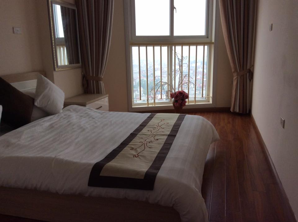 Cho thuê căn hộ chung cư Trung Hòa Nhân Chính 34T, 255m2, 4 phòng ngủ, giá thương lượng. 0936388680 606666
