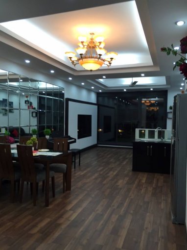 Cho thuê căn hộ chung cư Euro Windown – Trần Duy Hưng, 141m2, 3 PN, đủ đồ, giá 20 triệu/ tháng 610366