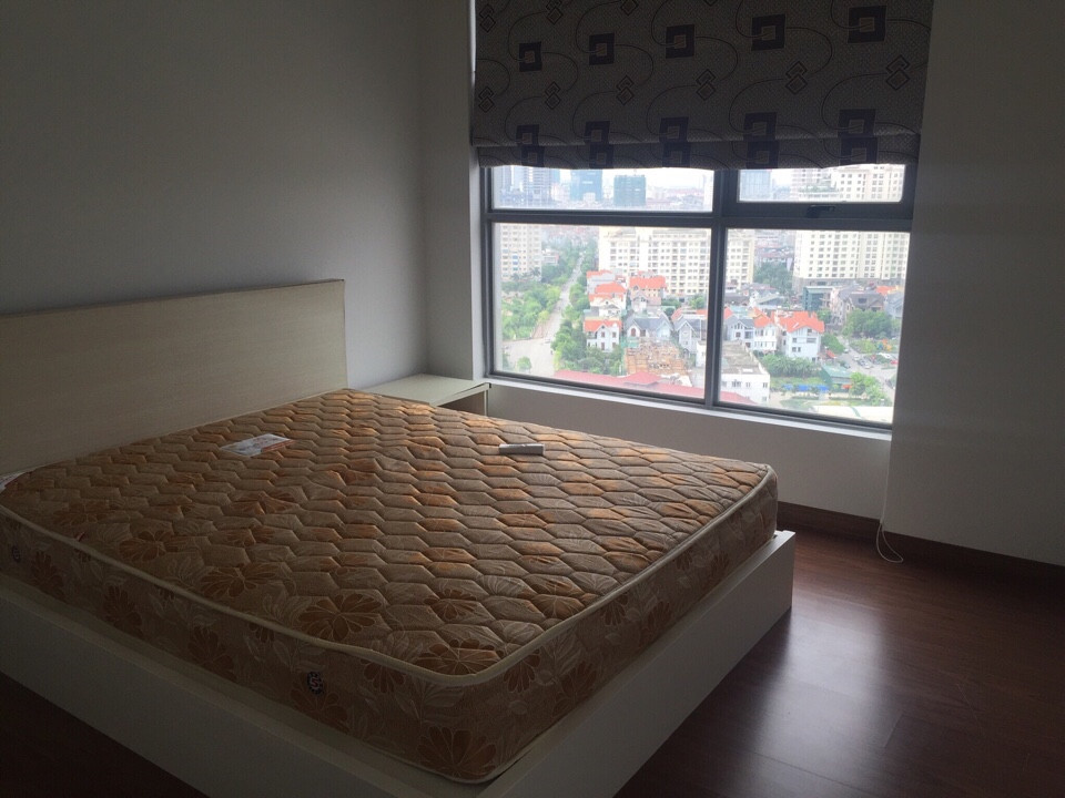 Cho thuê căn hộ chung cư Hà Nội Center Point diện tích 68m2 thiết kế 2 phòng ngủ nội thất cơ bản nhà mới nhận giá 10tr/tháng. call 0987.475.938 614871