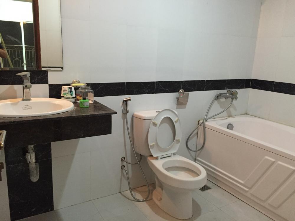 Cho thuê căn hộ chung cư Trung Yên 1, Vũ Phạm Hàm, 126m2, 3PN đồ cơ bản 11 tr/th. LH: 0915 651 569 632504