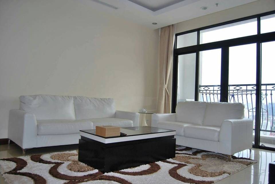Cho thuê căn hộ 3 phòng ngủ, Chung cư Golden Land, Nguyễn trãi, Giá 11 triệu, Lh: 0969937680 638007