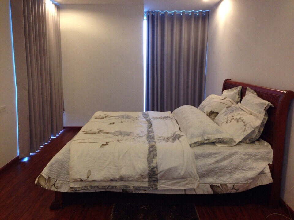 Cho thuê căn hộ chung cư VINHOME - Nguyễn Chí Thanh, diện tích 86.8m2, 2 ngủ đồ cơ bản giá 15 triệu/tháng. Call 0947278306 638679