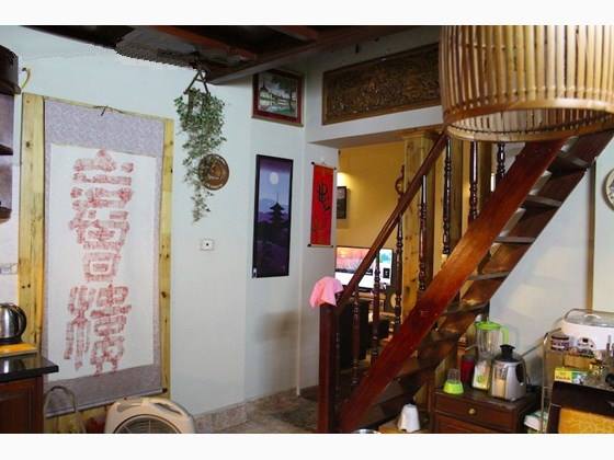 Cho thuê căn hộ rất đẹp tại Hoàng Ngọc Phách, DT 120m2, đủ đồ 656682