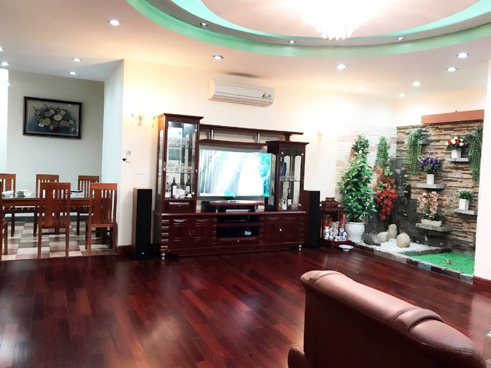 Cho thuê căn hộ tòa Vườn Xuân 71 Nguyễn Chí Thanh, 135m2, 3PN, đủ đồ 659128