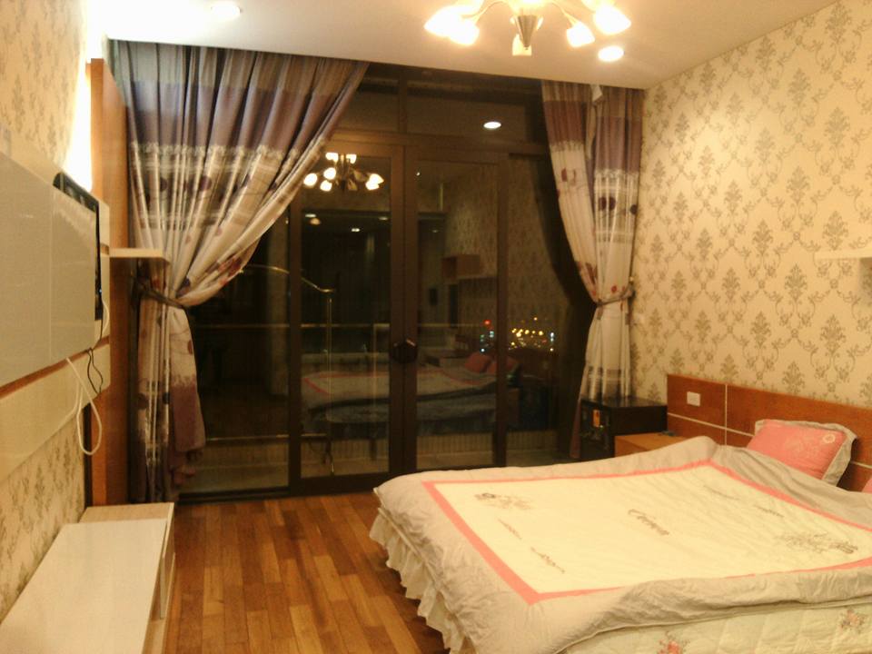Cho thuê căn hộ Keangnam 4 phòng ngủ, DT 206m2, full đồ đẹp, giá 30 triệu/tháng 692917