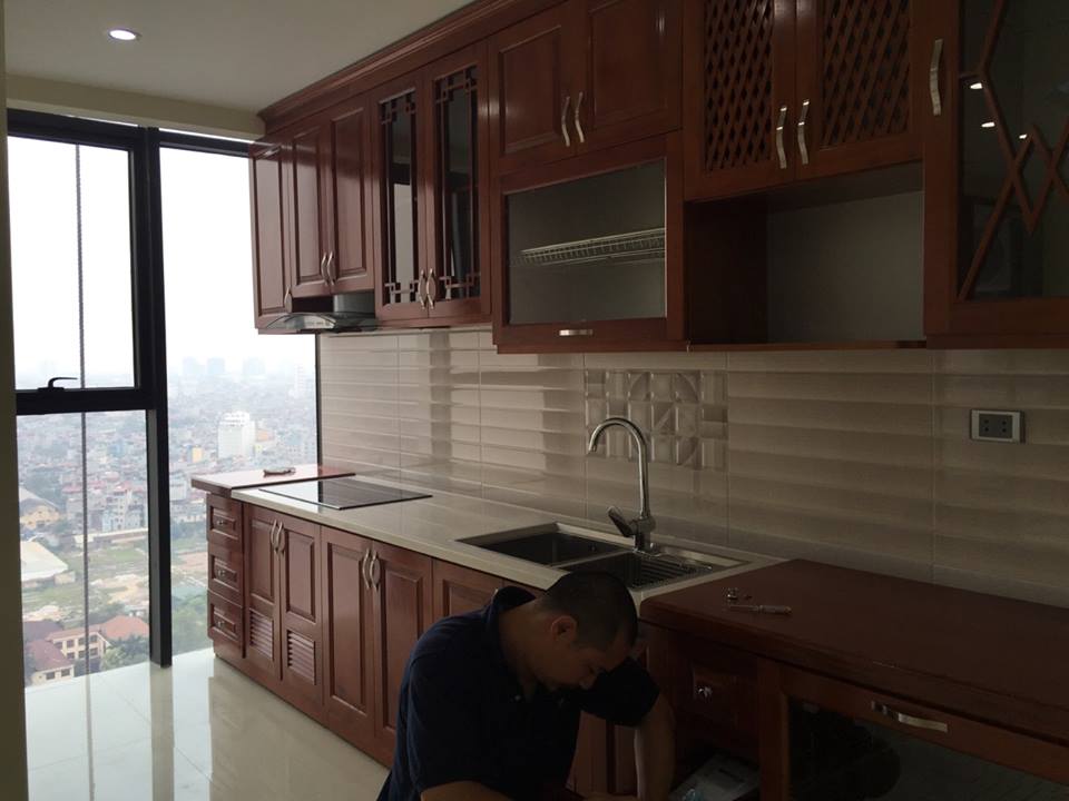 Cho thuê căn hộ 3 phòng ngủ đầy đủ nội thất cơ bản tòa Golden land - Hoàng Huy - 275 Nguyễn Trãi, giá 11 triệu/tháng. Liên hệ: 01678.182.667 697169