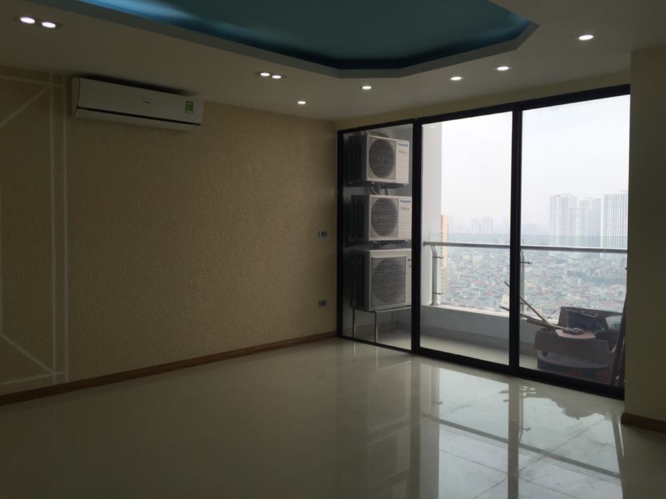 Cho thuê căn hộ 3 phòng ngủ đầy đủ nội thất cơ bản tòa Golden land - Hoàng Huy - 275 Nguyễn Trãi, giá 11 triệu/tháng. Liên hệ: 01678.182.667 697169