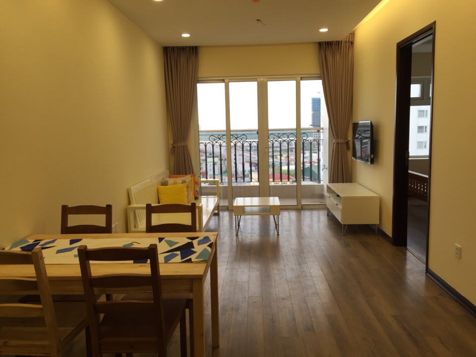 Căn hộ 2 phòng ngủ đầy đủ nội thất tòa VNT Tower - 19 Nguyễn Trãi, cần cho thuê ngay giá 11 triệu/ tháng. Liên hệ: 01678.182.667 697260