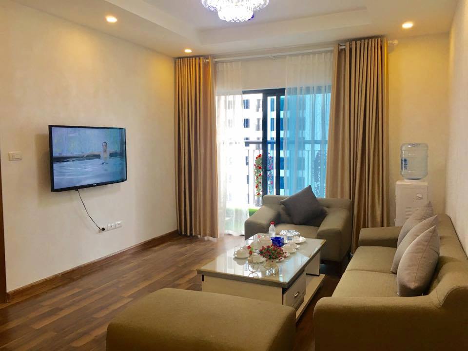 Cần cho thuê căn hộ tại Mandarin Gaden, Cầu Giấy, DT 180m2, 4PN, 3WC, nội thất cao cấp giá 26 tr/th 725995