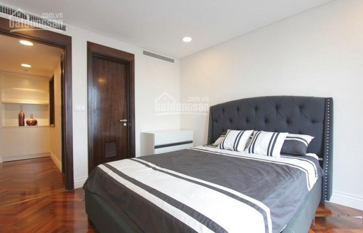 Cho thuê căn hộ Hoàng Thành, Duplex, tầng 19, 200m2, 3 phòng ngủ thoáng, nội thất tốt, 0918441990 728191