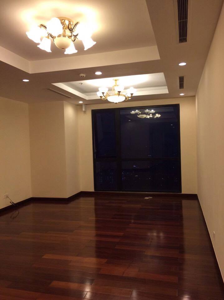 Cho thuê căn 2 phòng ngủ sáng tòa R2, đồ cơ bản, view đẹp, ban công Đông Nam 759923