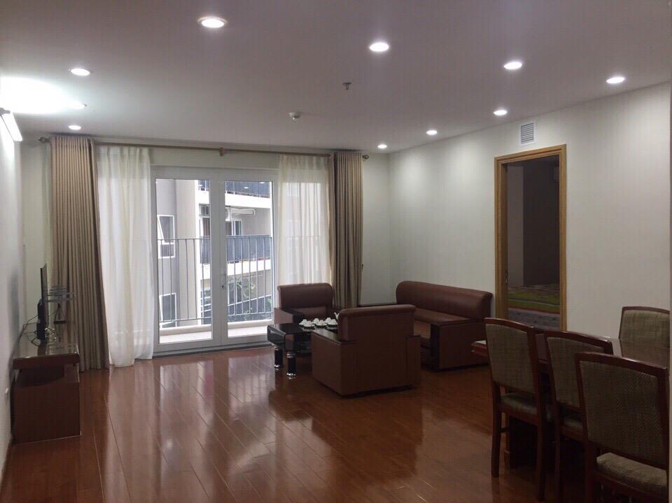 Cho thuê chung cư 2 PN đẹp nhất tòa Indochina Plaza Hà Nội IPH. Liên hệ: 01629196993 762782