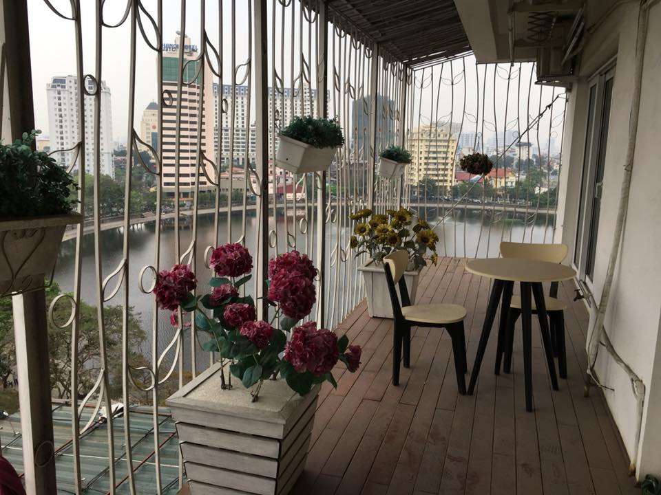 Cho thuê chung cư A6 Giảng Võ , 100m 2 ngủ đủ nội thất view hồ cực đẹp ( ảnh thật 100% )
 797651