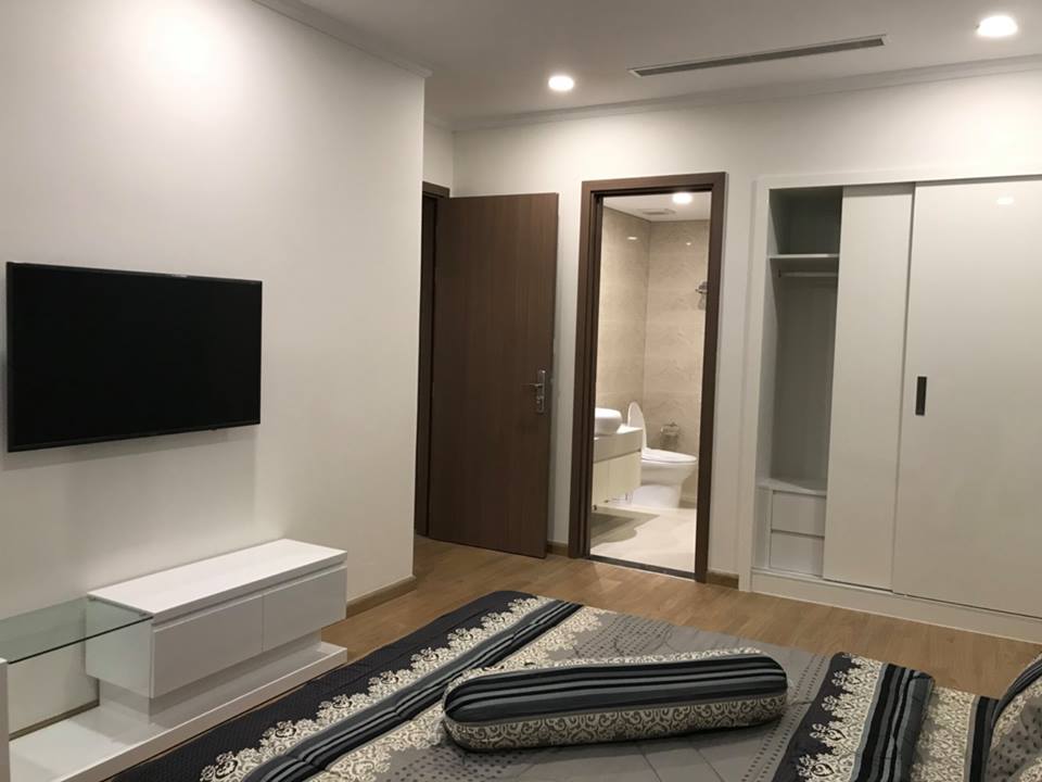 Cho thuê căn hộ chung cư N05 Trần Duy Hưng, 160m2, 3PN đủ nội thất sang trọng hiện đại, 16 tr/th 808555