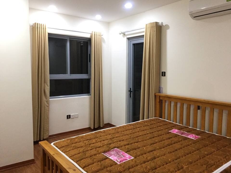 Chính chủ cho thuê căn hộ Golden Land-275 Nguyễn Trãi.3 phòng ngủ, full đồ, 14 triệu/tháng. Căn hộ đang trống 810179
