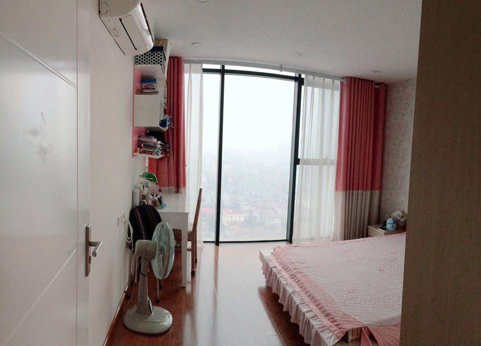 Cho thuê căn hộ CCCC D11 Trần Thái Tông, 120m, 3PN, đủ đồ, 13tr/tháng. LH 0964088010 813333