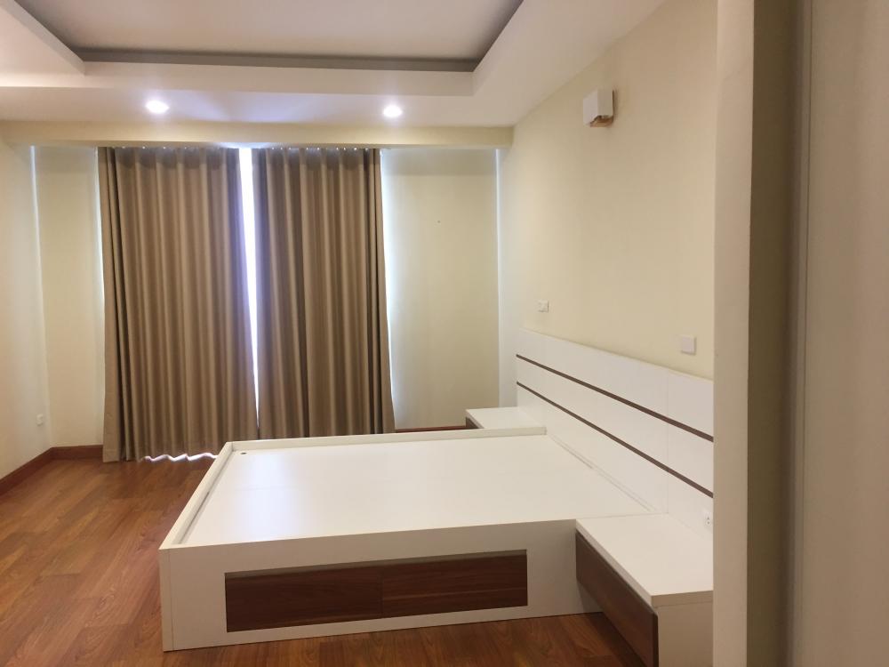 Cho thuê căn hộ cao cấp tại 172 Ngọc Khánh 107m2, 3PN đủ đồ giá 15 triệu/tháng 821139