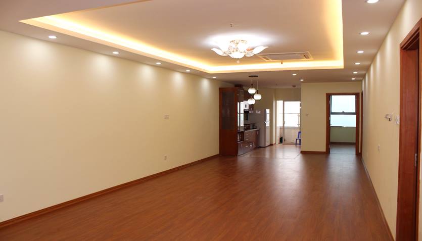 Chính chủ cho thuê căn hộ chung cư Fafilm 19 Nguyễn Trãi, 2 phòng ngủ đồ cơ bản, căn góc. LH 0936021769 829436