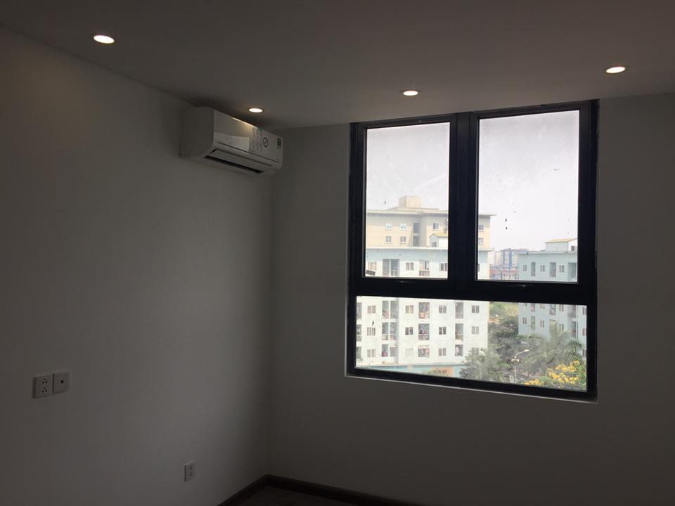 Cho thuê căn hộ chung cư Eco City, đồ cơ bản, hiện đại nhất KĐT Việt Hưng, 65m2, giá 7tr/th 829603