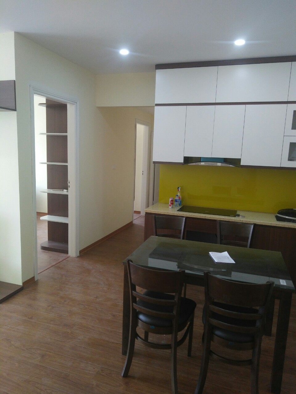 Cho thuê căn hộ chung cư Golden West, mặt đường Lê Văn Thiêm 2 phòng ngủ 68m2, full đồ 829753