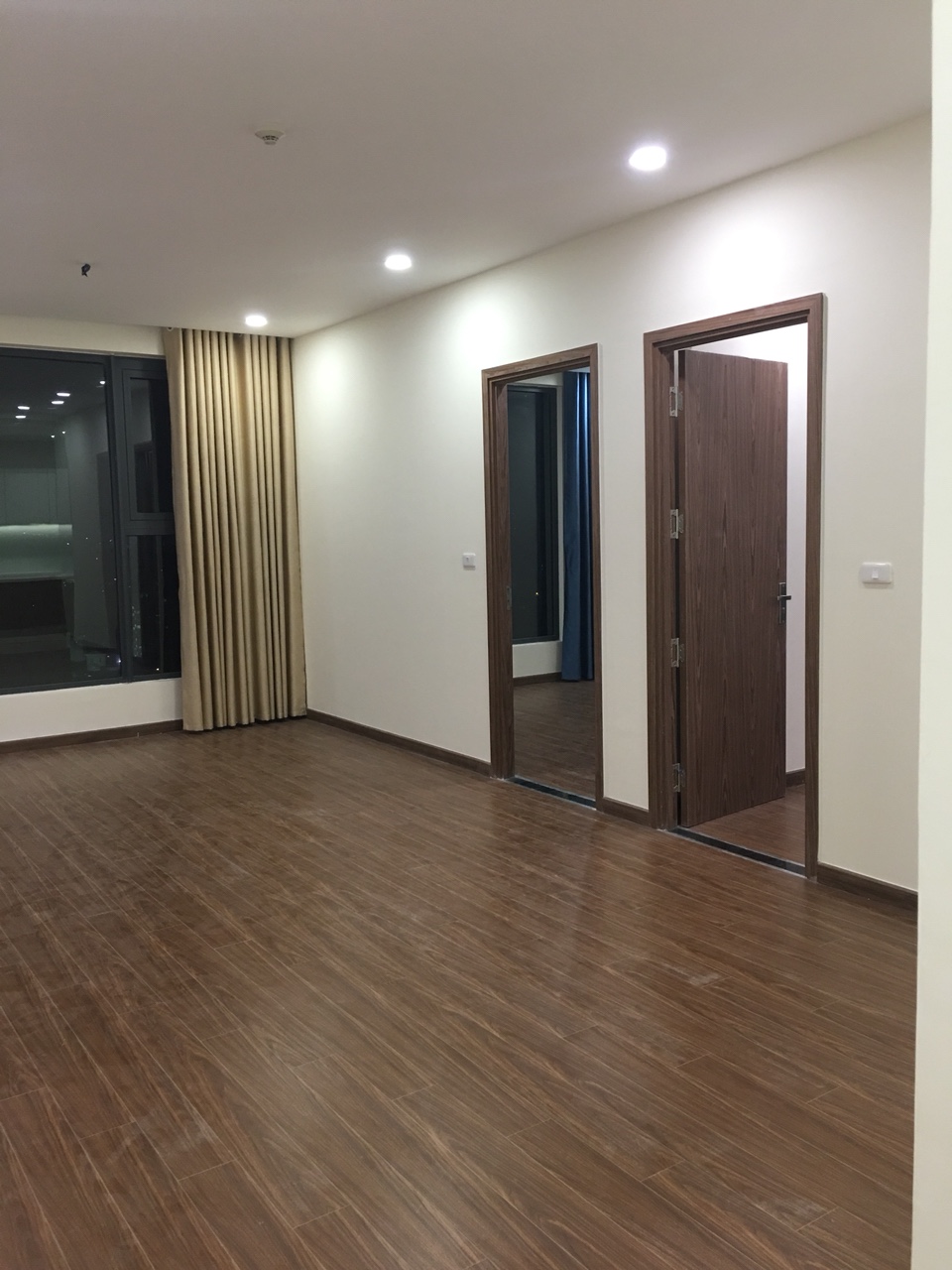 Cho thuê căn hộ chung cư Hapulico Complex Thanh Xuân 2PN nội thất cơ bản vào ở ngay, giá 10 tr/th 830241