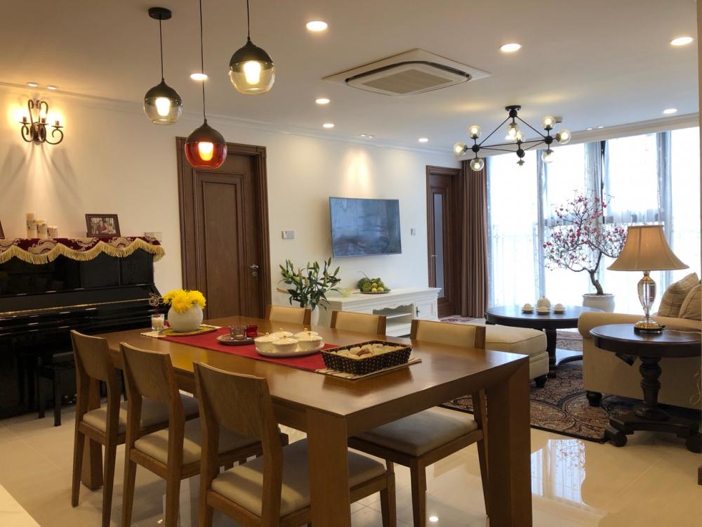 Cần cho thuê căn hộ tại Platinum Residences số 6 Nguyễn Công Hoan dt: 107m2, 2 ngủ  đủ đồ 16 tr 0982100832 832695
