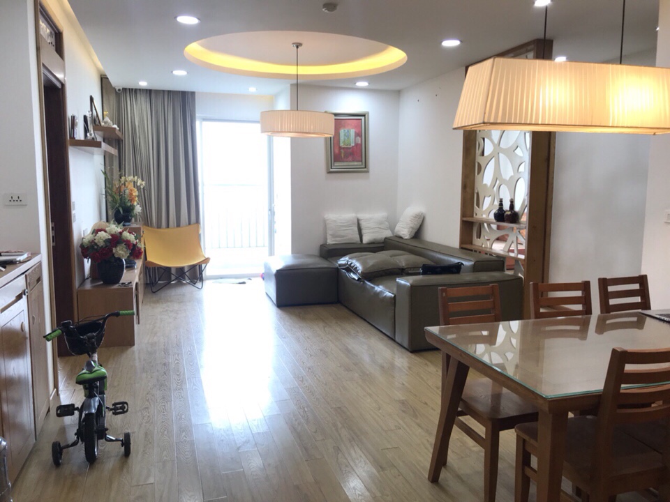 Cho thuê căn hộ chung cư cao cấp mặt đường Lê Văn Lương, Trung Hòa Nhân Chính. LH: 0972699780 833998