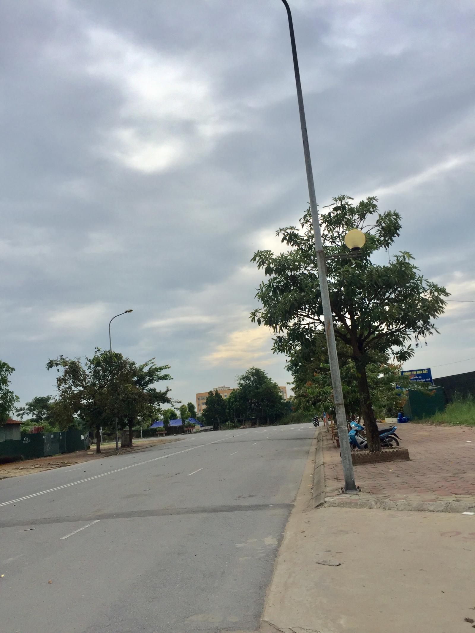 Vỡ nợ bán gấp lô đất gần mặt phố Ngô Xuân Quảng – Gia Lâm HN. 129m2 chỉ 43tr/m2. Lh:0858625898  895783