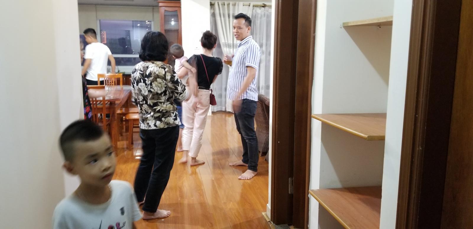 Chính chủ Cho thuê căn hộ 10 tầng 15 Trung Yên 1 – UDIC Vũ Phạm Hàm: 118.5m2, 3PN, 11tr – 0902272077 937053