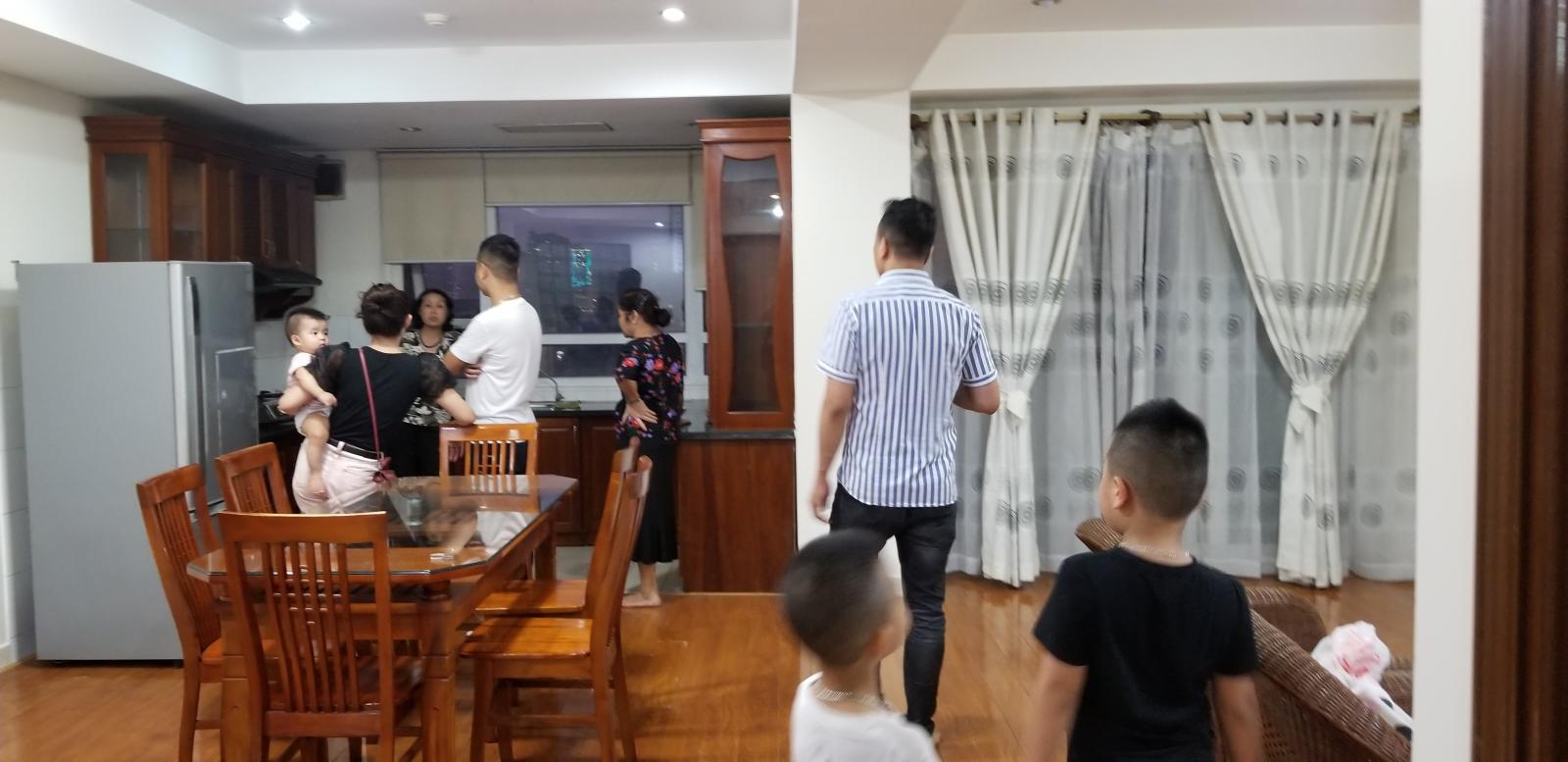 Chính chủ Cho thuê căn hộ 10 tầng 15 Trung Yên 1 – UDIC Vũ Phạm Hàm: 118.5m2, 3PN, 11tr – 0902272077 937053