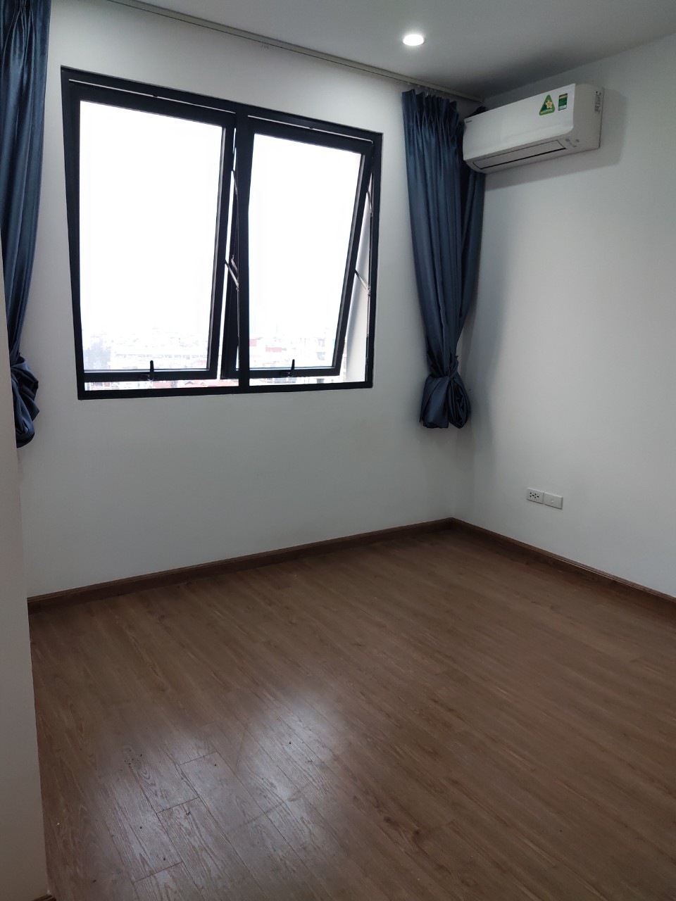 Tôi cho thuê ch MHDI Lê Đức Thọ 3 phòng ngủ làm văn phòng giá 9 triệu/ tháng 994388