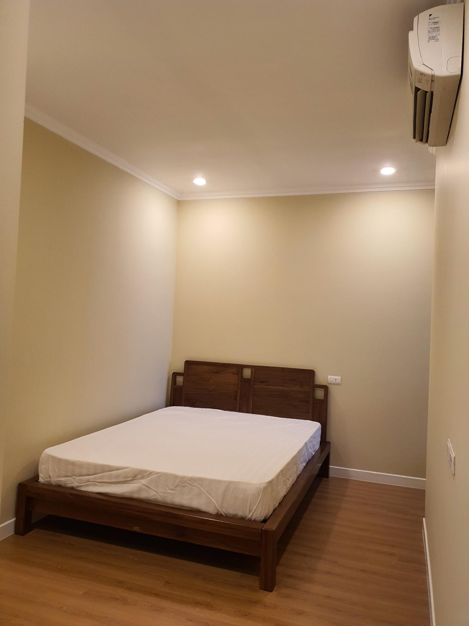Cho thuê căn hộ Vinhomes 54 Nguyễn Chí Thanh 86m2 2PN full nội thất giá từ 22tr/tháng – 0388728675 1002672