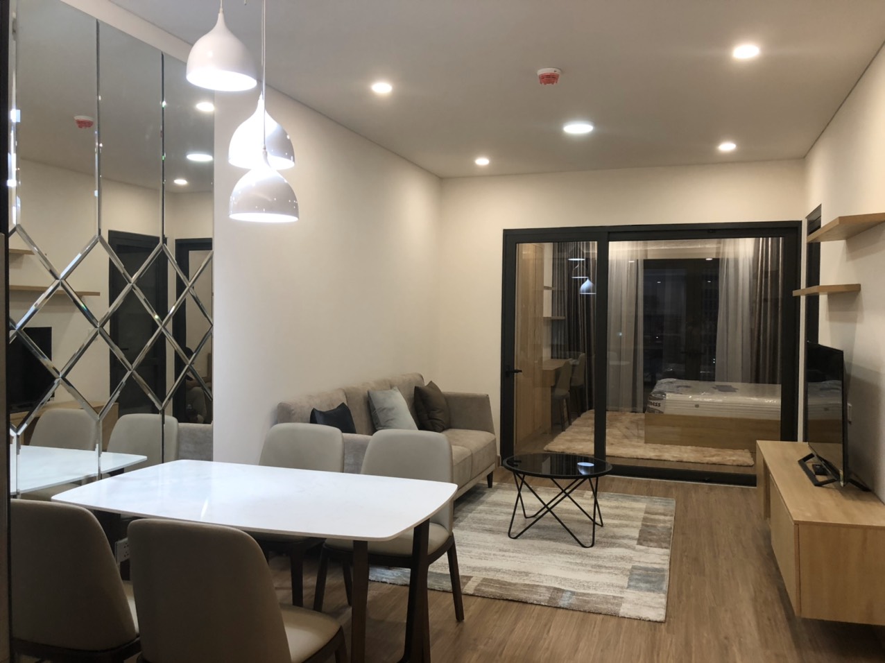 Tư vấn miễn phí cho thuê 10 căn hộ  full đồ 2PN  Skypark Tôn Thất Thuyết 