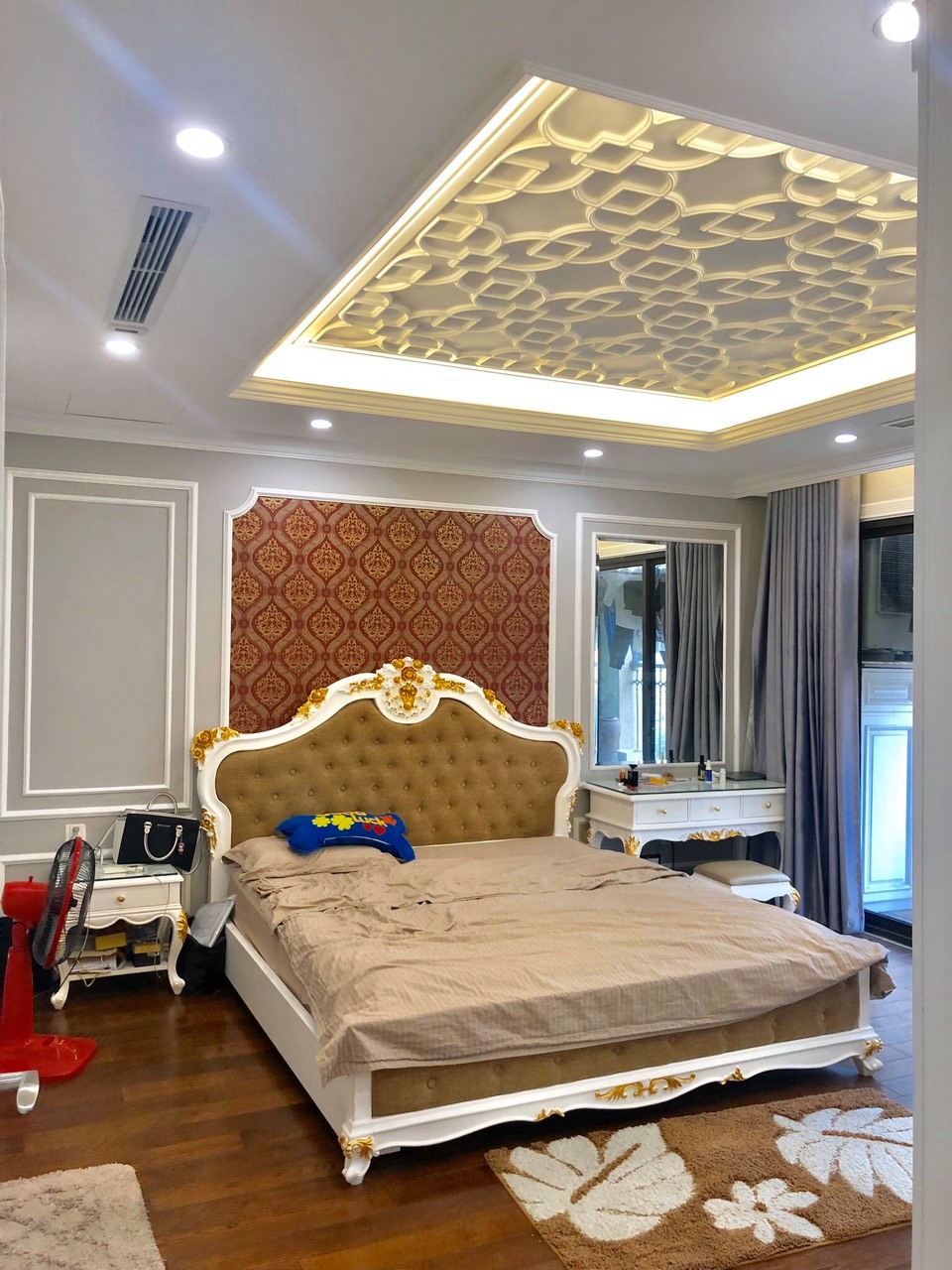 Cho thuê căn hộ 3 phòng ngủ full đồ nội thất đẹp, sang trọng dự án Tân Hoàng Minh 36 Hoàng Cầu 1003902