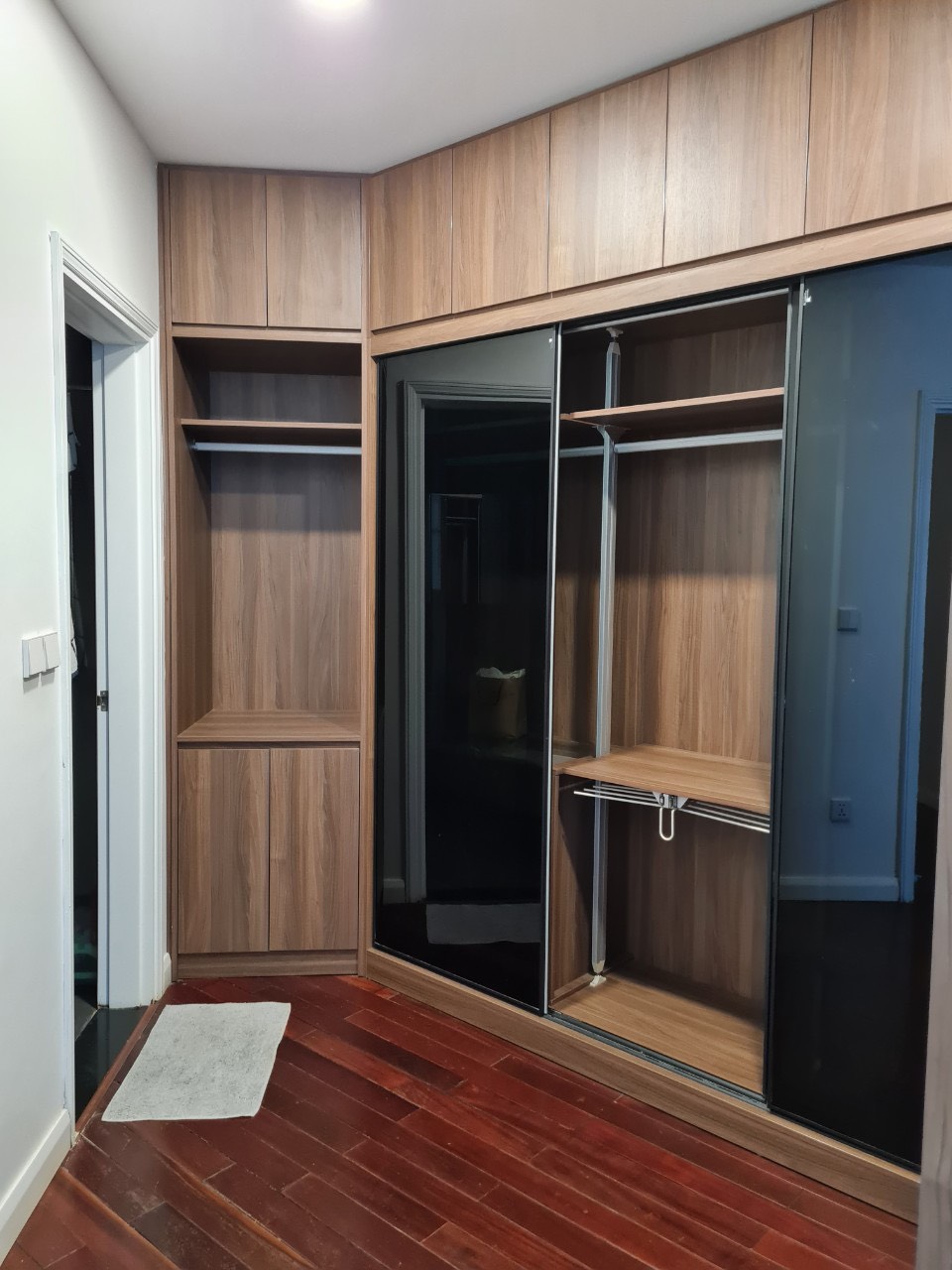 Cho thuê căn hộ tòa chung cư Vincom Bà Triệu, 160m, 3 phòng ngủ đầy đủ nội thất cao cấp, ảnh thật 1005379