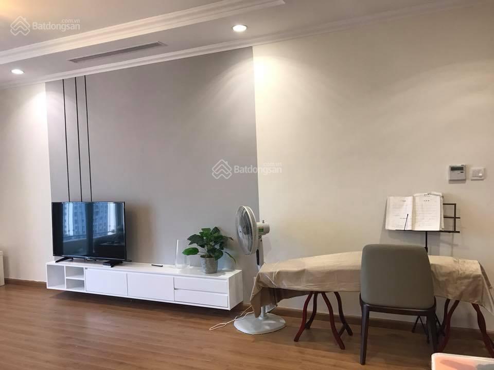 Cần cho thuê nhanh căn hộ 3 phòng ngủ, tầng 19, Vincom Nguyễn Chí Thanh, nhà nội thất hiện đại 1010332