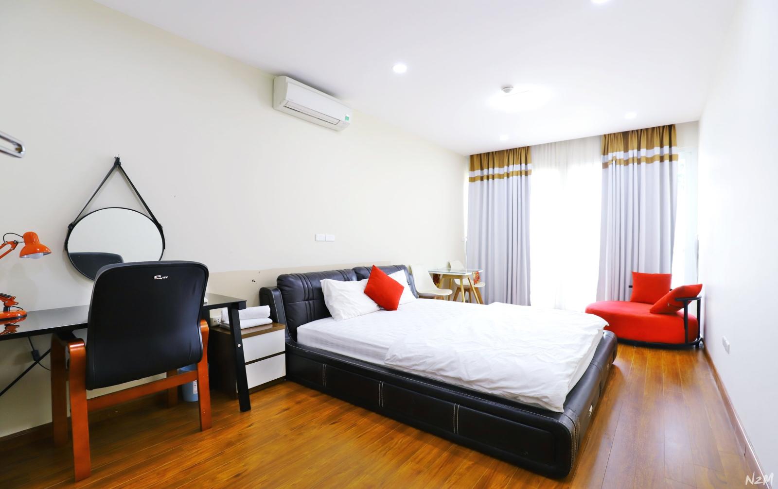 Cho thuê căn hộ cao cấp Vimeco CT4 tòa mới, 141m2, 3 phòng ngủ đầy đủ nội thất đẹp giá 22 triệu/tháng 381785