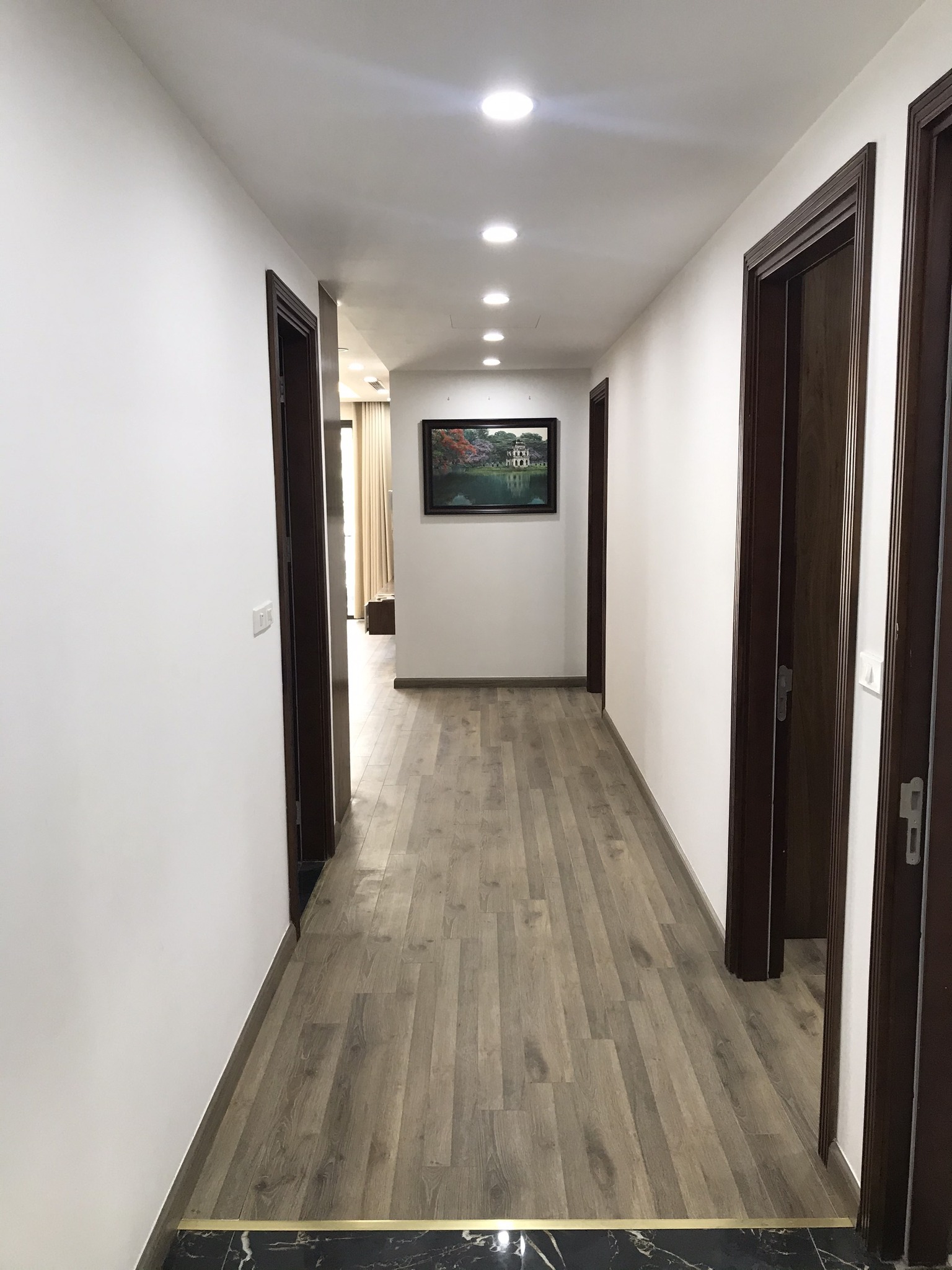 Cho thuê căn hộ 105m2 dự án Tân Hoàng Minh - Quảng An, 3 ngủ, nội thất cao cấp, đang trống 1023150