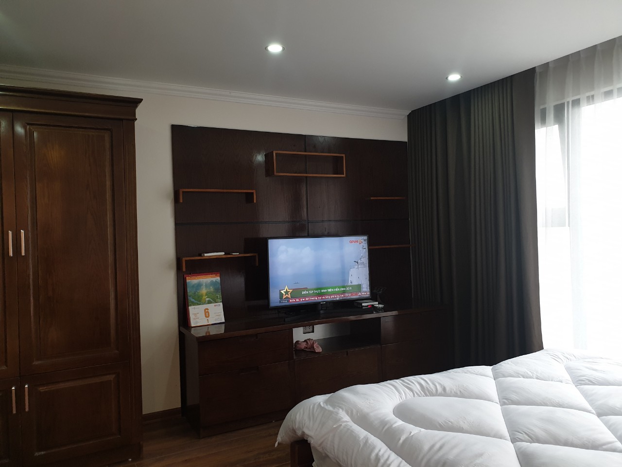 Cho thuê căn hộ 88m2 dự án Tân Hoàng Minh - Quảng An, 2 ngủ, giá 1000$, đang trống 1023185