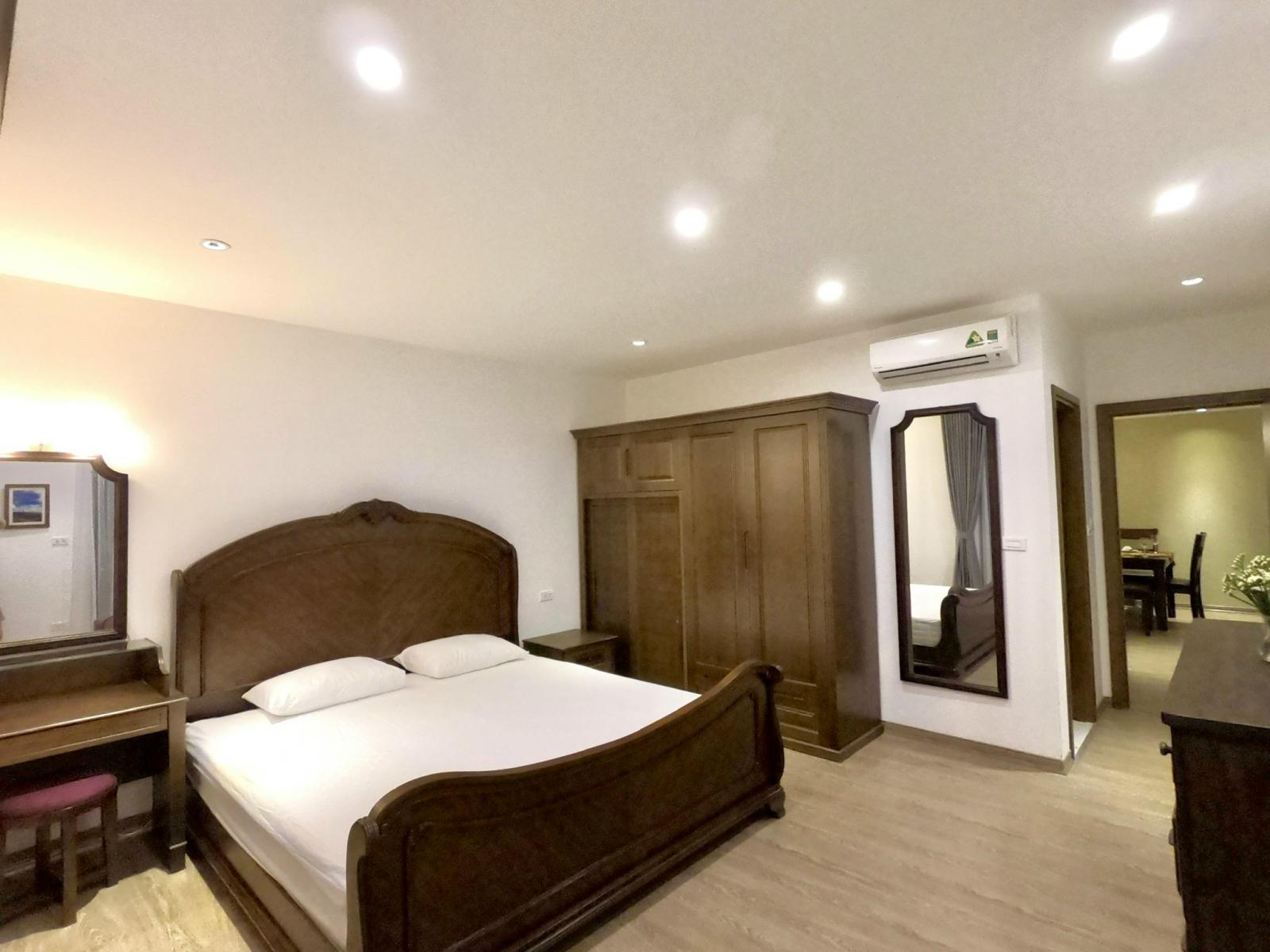 Cho thuê căn hộ 3 ngủ diện tích 110m2 dự án Tân Hoàng Minh - Quảng An, nội thất cao cấp, giá 35tr/tháng (ảnh thật)
 1024271