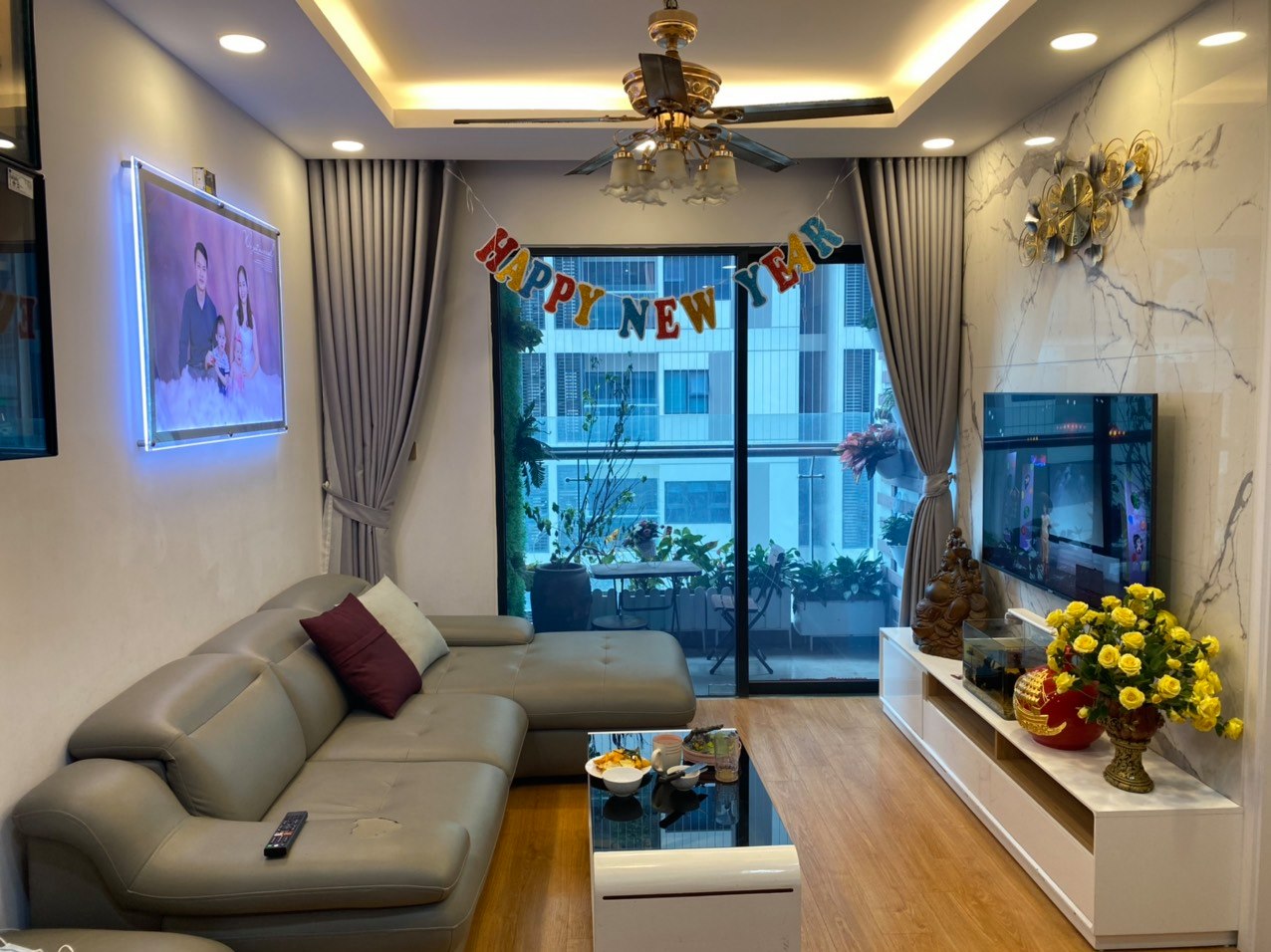 Cho thuê căn hộ tòa Summer Goldseason 47 Nguyễn Tuân, 3PN 108m2 nội thất đẹp, ban công rộng thoáng
 1024743