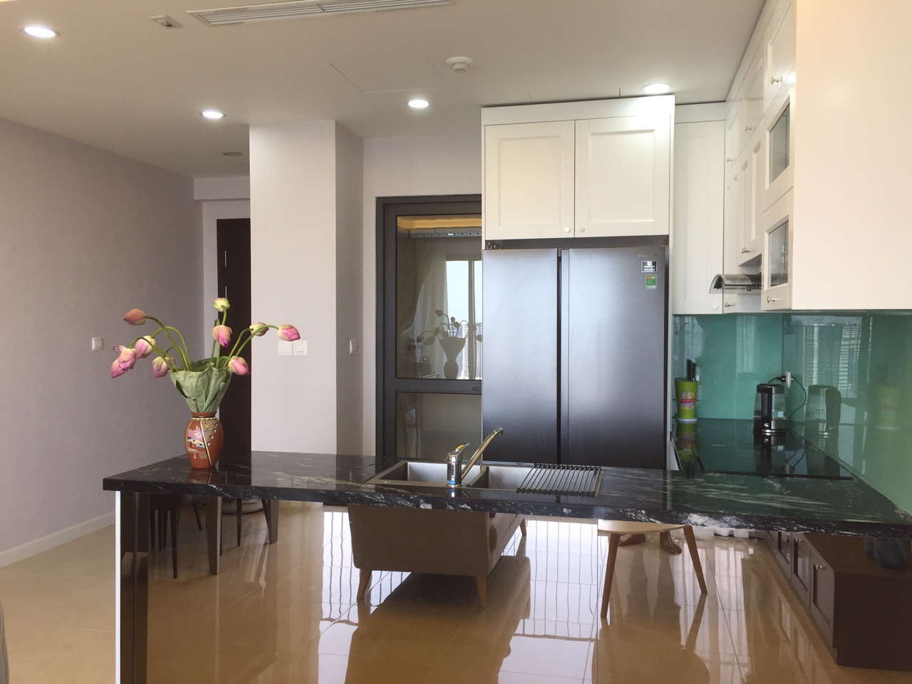 Cho thuê căn hộ chung cư tòa C2 Vinhomes Trần Duy Hưng, diện tích 95m2, 3PN, nội thất cao cấp hiện đại
 1025364