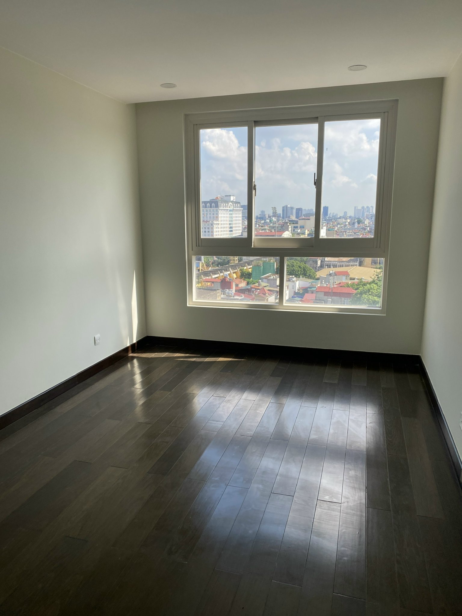 Cho thuê CHCC tại chung cư Discovery Central 8B Lê Trực, Ba Đình. Căn 110m2, 3 p ngủ. Liên hệ: 038 7847288 1025719