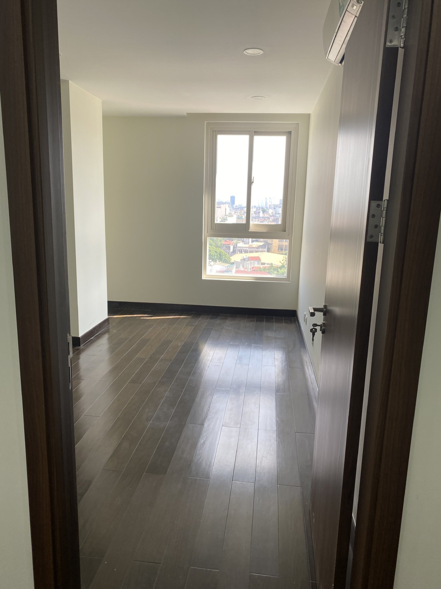 Cho thuê CHCC tại chung cư Discovery Central 8B Lê Trực, Ba Đình. Căn 110m2, 3 p ngủ. Liên hệ: 038 7847288 1025719